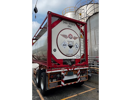 哪些產業最需要危險品貨櫃運輸？四大關鍵產業與運輸規範解析